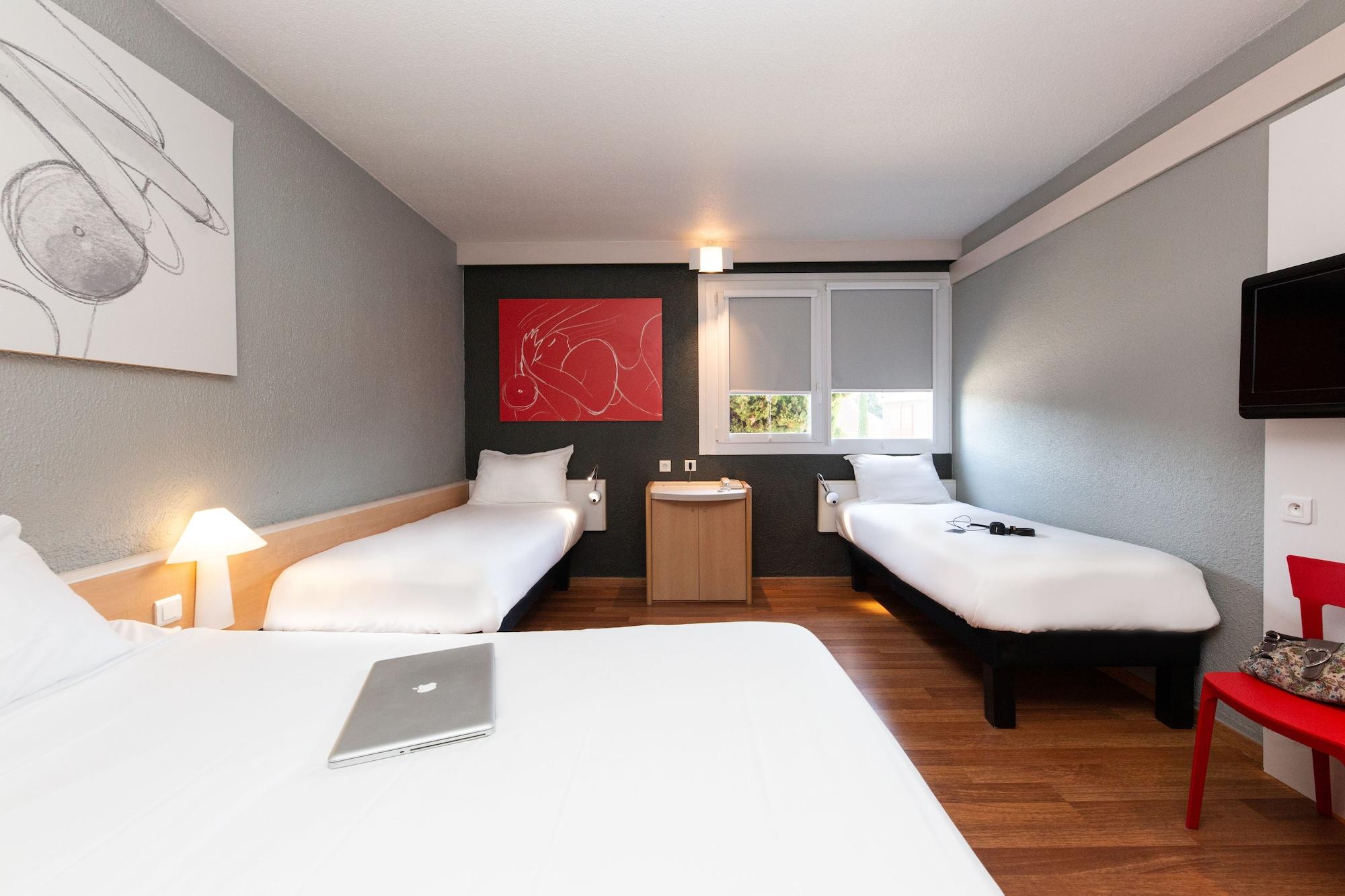Отель Ibis Montelimar Nord Saulce-sur-Rhone Экстерьер фото