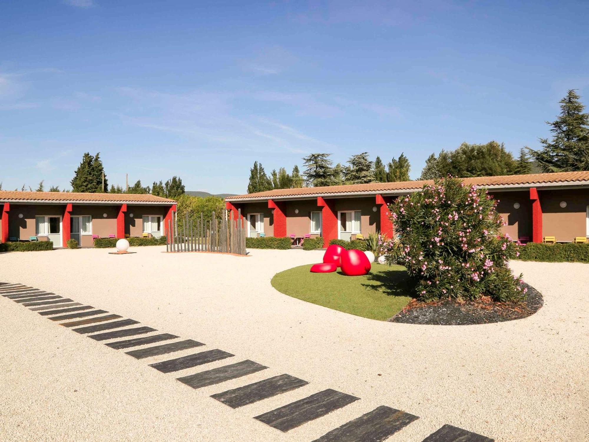Отель Ibis Montelimar Nord Saulce-sur-Rhone Экстерьер фото