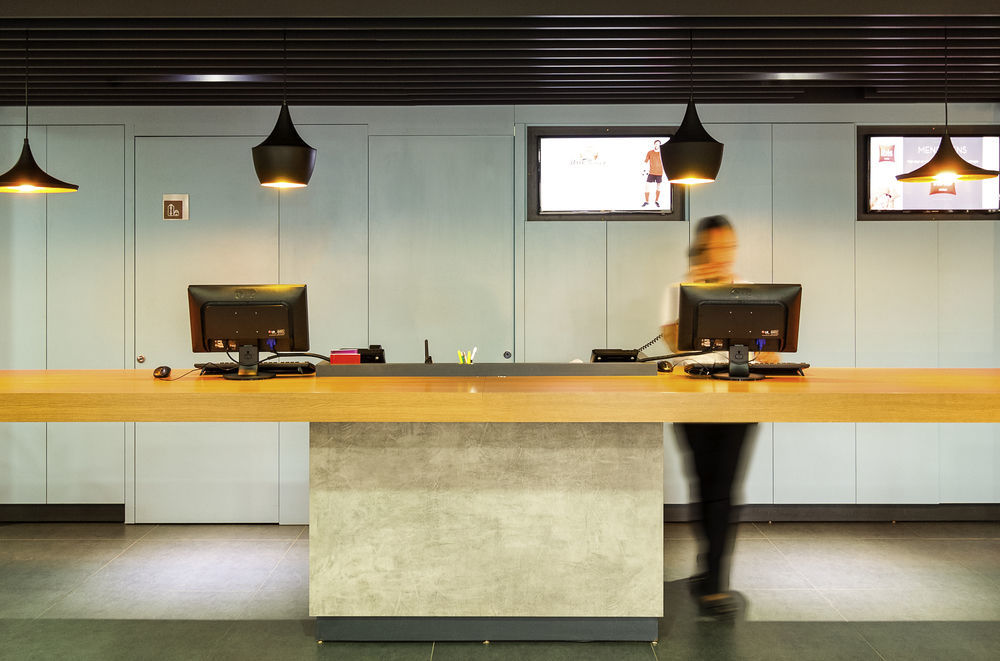 Отель Ibis Montelimar Nord Saulce-sur-Rhone Экстерьер фото